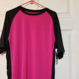 Cascade Men's Active Wear Size Medium Shirt Fuchsia and Black  (D300)
